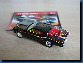 Johnny Lightning 1972 (Thirteen Customs) Buick Riviera 1:64